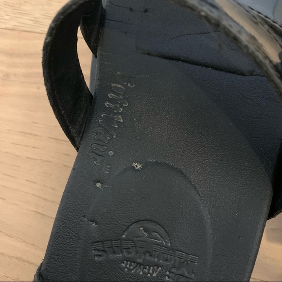 DR MARTENS PATENT LEATHER BLAIRE SANDALS - Picture 5 of 5